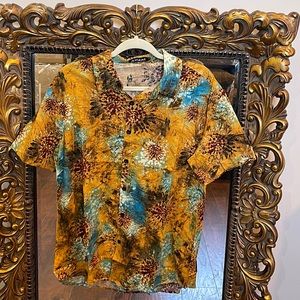 Atlanl Multi colorful Button down Top Men Size M